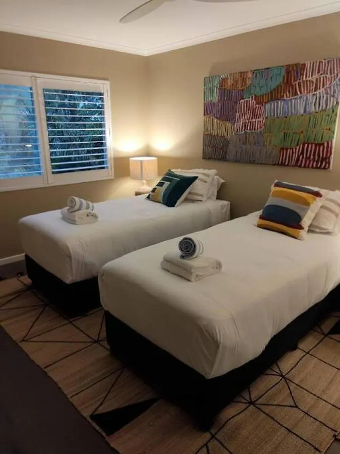 Villa Sunshine Beach Oasis Private Pool Pet Friendly Solway Australia